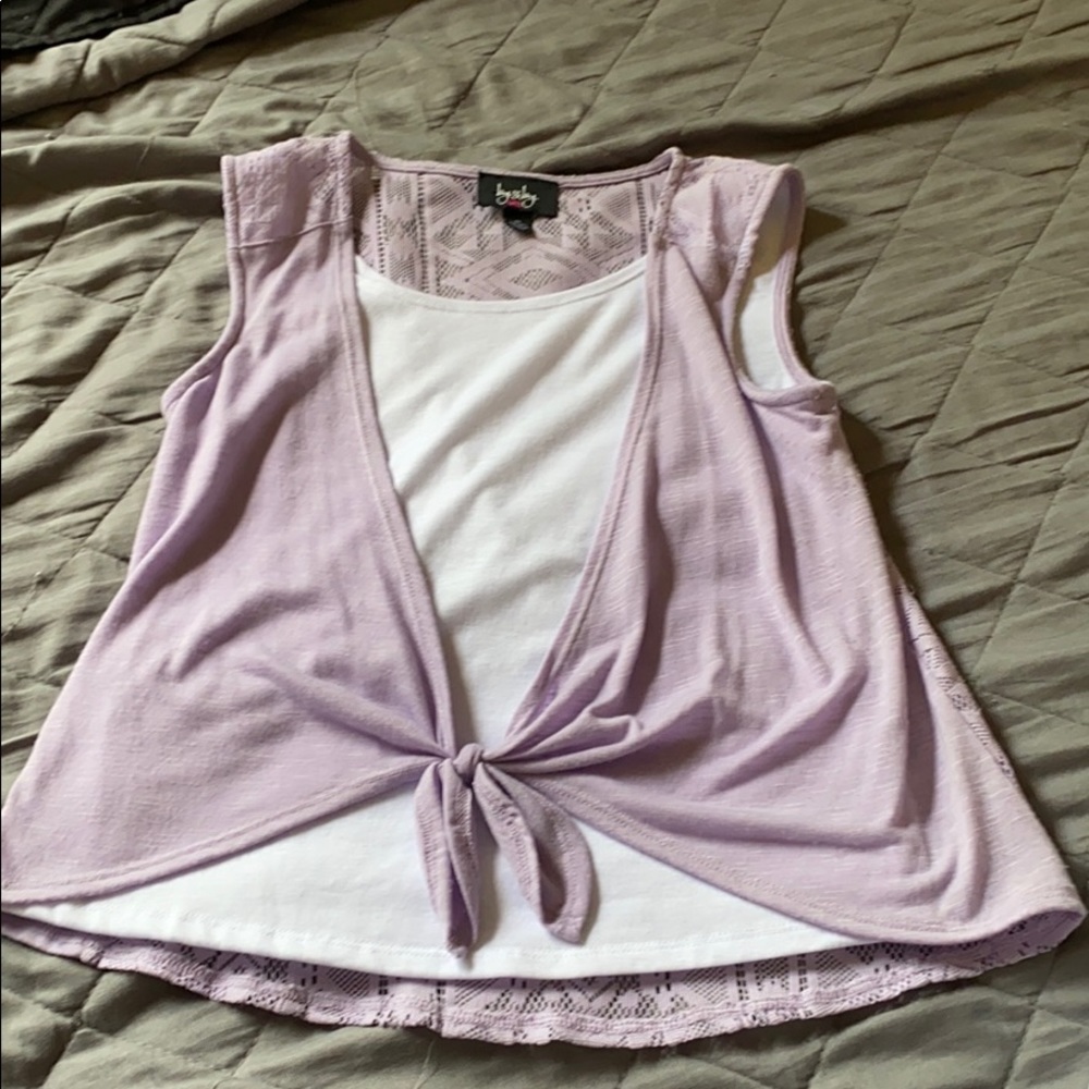A summer sleeveless tee